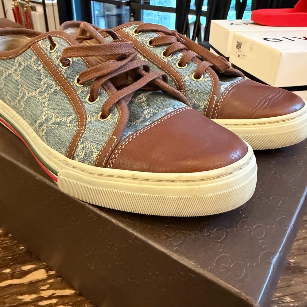 GUCCI GG Monogram Denim Sneakers w/ Box & Dust Bag - Size 39| us 9